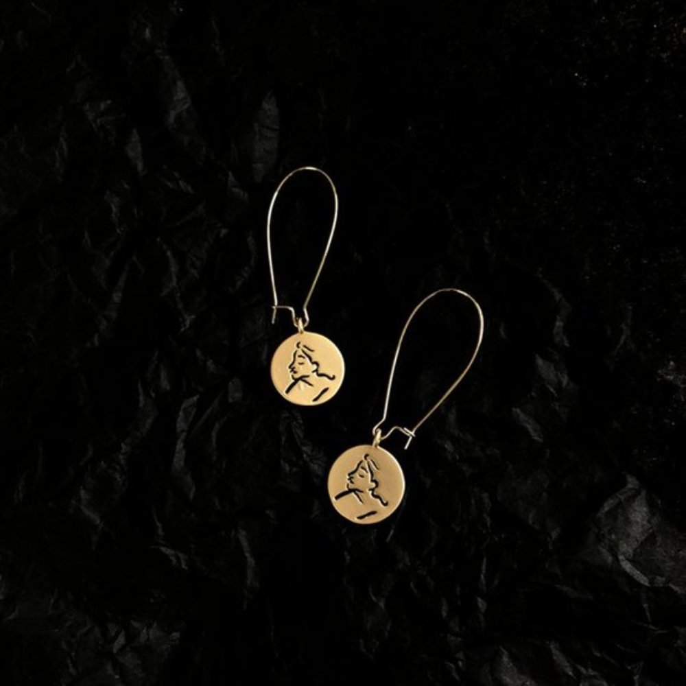 Artsy Face Figure Earrings Wire Minimalist
